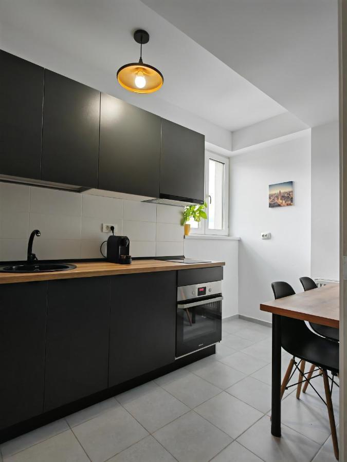 Sunset Bucharest 84 Apartment Bagian luar foto