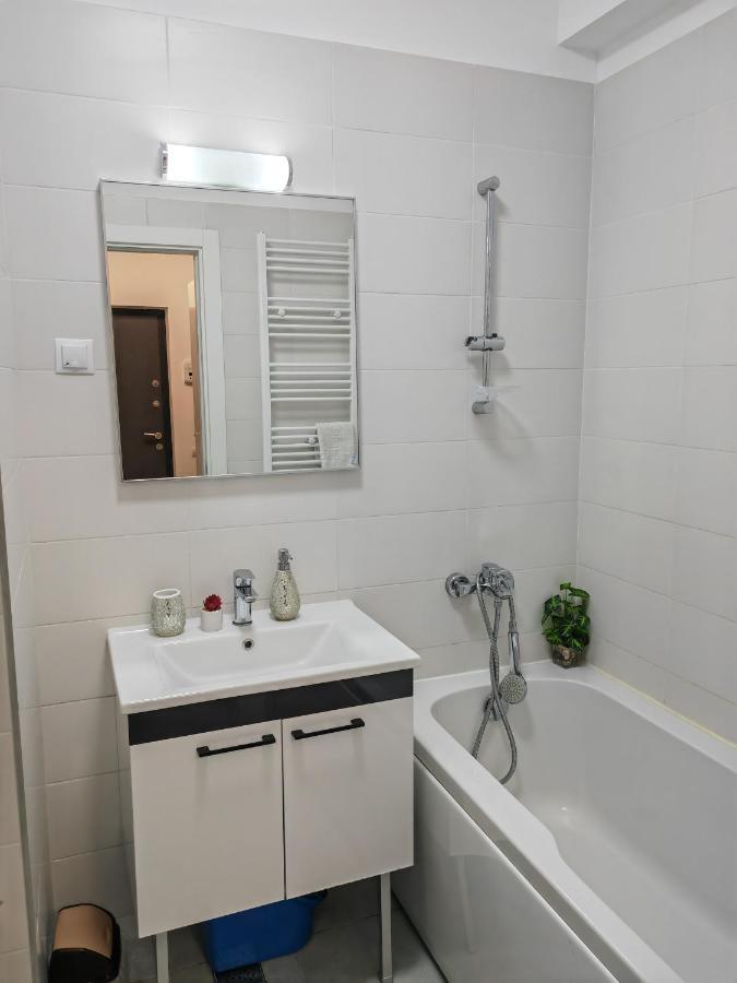 Sunset Bucharest 84 Apartment Bagian luar foto