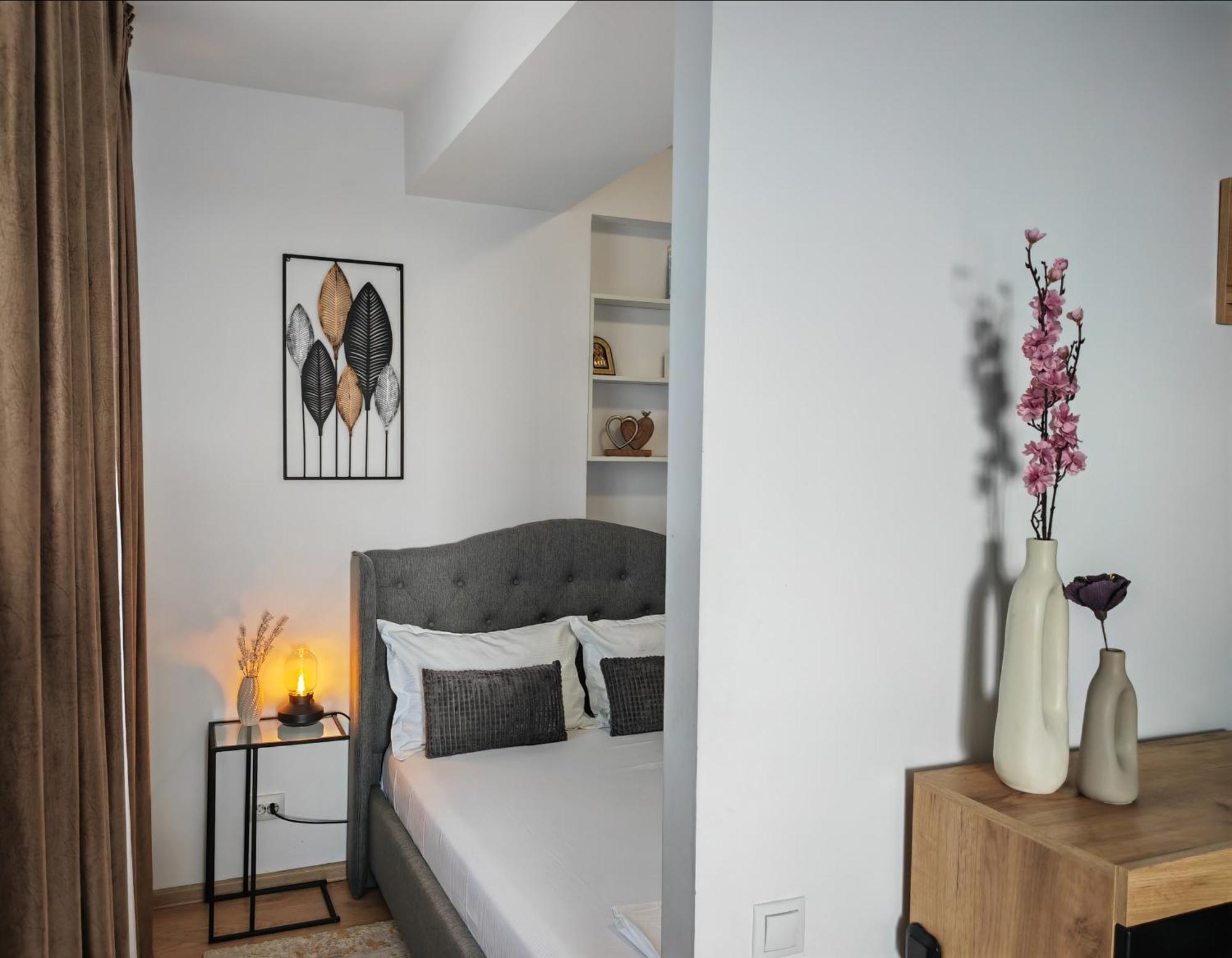 Sunset Bucharest 84 Apartment Bagian luar foto