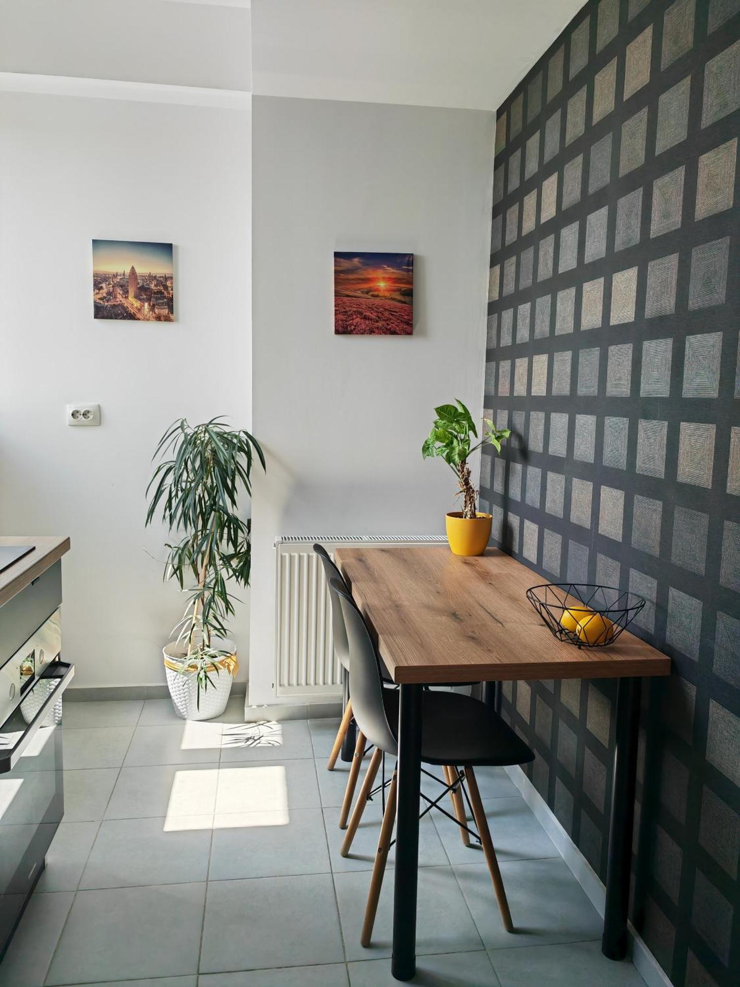 Sunset Bucharest 84 Apartment Bagian luar foto